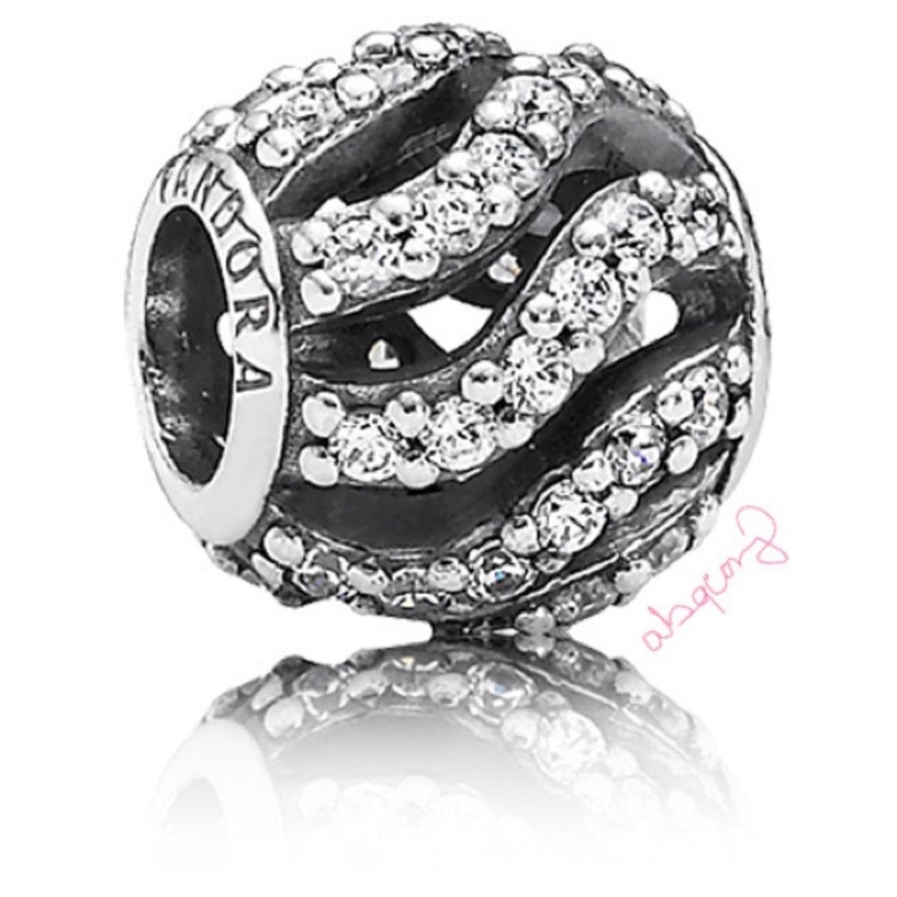 EUC Pandora 791197CZ Sterling Silver Winter Wisp Bead w/ Clear Pave Zirconia